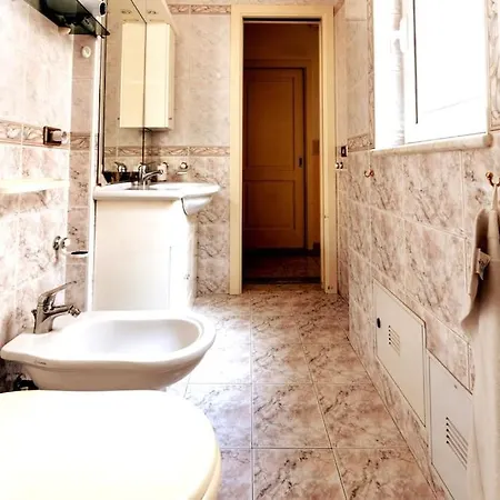 La Perla Di Ale Apartamento *